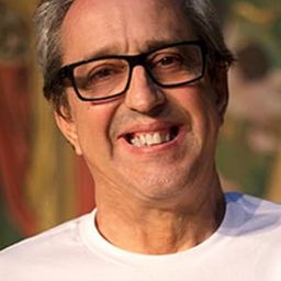 Ary França - 變裝律師演員 飾演Dr. Miranda