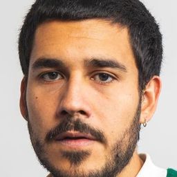 Ben Groh 飾演 Mark