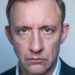 Dmitry Pavlenko - Comet Halley演員 飾演