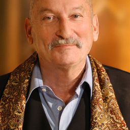 Hans Heinz Moser 飾演 Charly