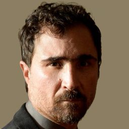 華歐·米格 飾演 Alberto