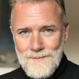 奧度·派登 - 精靈高中：幽魂事件演員 飾演Ghoulia Yelps / Manny Taur / Hall Moanitor Present (voice)