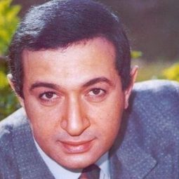 Nour El-Sherif 飾演 Yehia Shukri Murad