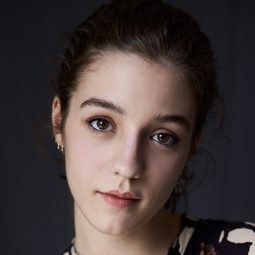 Zoe Bonafonte 飾演 Celia 53's