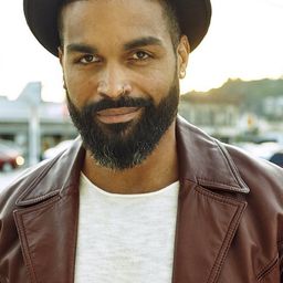 Celestino Cornielle 飾演 Ninni/Gerardo