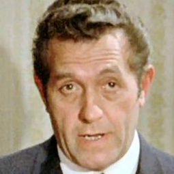 Ezio Sancrotti 飾演 Bericchi