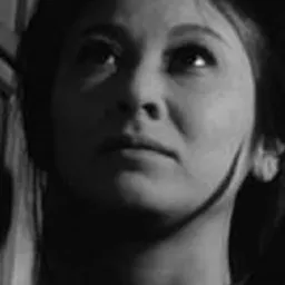 楠侑子 飾演 Marin