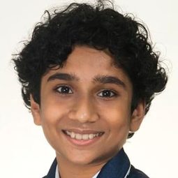 曼尼·馬格努斯 - Rap出一片天演員 飾演Prem Patel