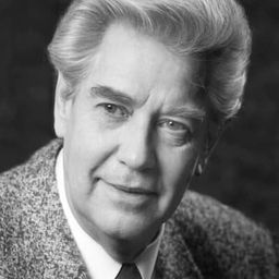 Aleksei Kuznetsov - 法國大師演員 飾演Vasiliy Stepanovich Prozorov