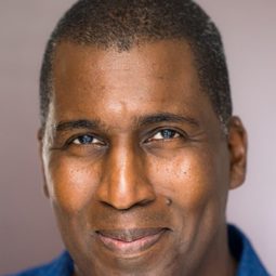 Anthony Holiday - 離婚邀請演員 飾演Bodyguard / Butler