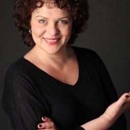 Inga Šalkauskaitė 飾演 Sonya Usenko