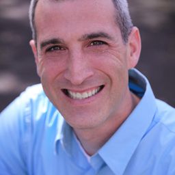 Andy Ussach - 我家也有貝多芬 6演員 飾演Borzoi Auditioner