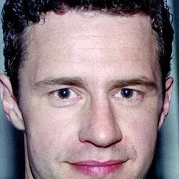 Chris Owens - C.I.A.追緝令演員 飾演Art Wallis