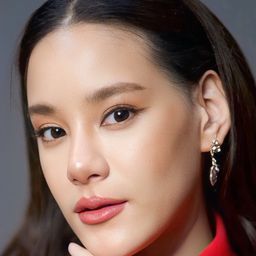 Hataichat Eurkittiroj 飾演 