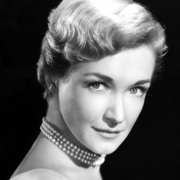 尼娜·福煦 飾演 Peg Miller