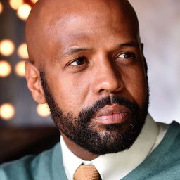 Corey Mendell Parker 飾演 Dr. Ben Lewis