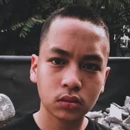 法提赫·恩魯 - 鬼童伴演員 飾演Juna