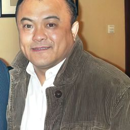 Liu Xiaobao 飾演 Boss Yao