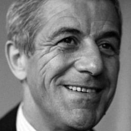 齊彬紐·札帕謝夫茨 飾演 Adam (1)