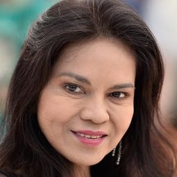 瑪利亞·伊莎貝爾·洛佩茲 - 巴塞隆拿：未訴的衷情演員 飾演Belinda Alfaro