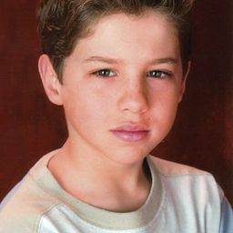 亞歷山大·康提 飾演 Diego