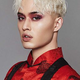 Chester Lockhart 飾演 