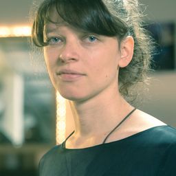 María Alché 飾演 Elena