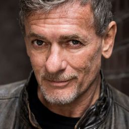 Wolfgang S. Zechmayer 飾演 