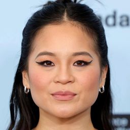 陳凱莉·瑪莉 飾演 Mia