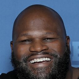 Mark Henry 飾演 Self