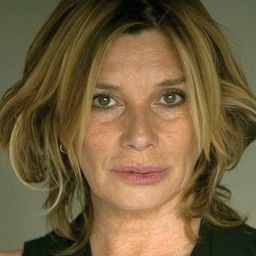 Cinzia Monreale 飾演 Carla