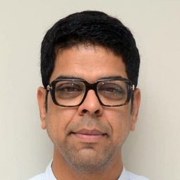 Murali Sharma - 蒂洛廣場演員 飾演Sheikh Mehboob