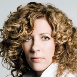 Sophie Lorain 飾演 Rebecca Reece