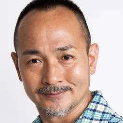 中村ゆうじ 飾演 Store manager