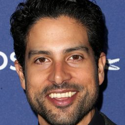 Adam Rodríguez - 我可以自己瘋演員 飾演Sandio