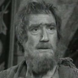 Archie Duncan 飾演 Inspector