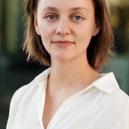 Mathilde Bundschuh 飾演 Jessica