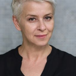 Beata Bandurska - 神父教我的事演員 飾演Patryk's Mother