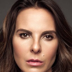 凱特·戴卡斯提洛 飾演 Isabel Aretas