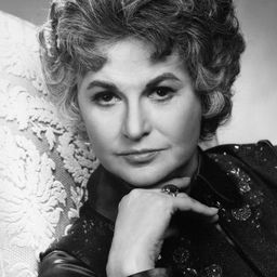 Bea Arthur 飾演 Beverly Makeshift