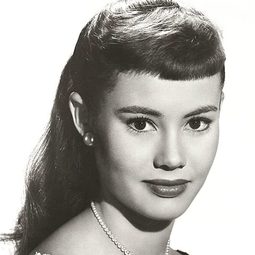 Roberta Shore 飾演 Franceska Andrassy