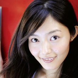 派谷恵美 飾演 Chiaki