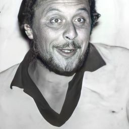 Nello Pazzafini 飾演 Colonel