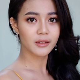 Supansa Wedkama 飾演 Pam