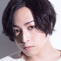 蒼井翔太 飾演 Louis Kisaragi (voice)