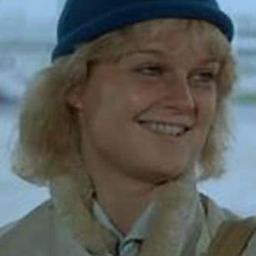 Béatrix Van Til 飾演 Éléonore