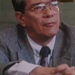 Pocholo Montes - Mystrio演員 飾演Maj. Robles