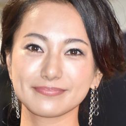 三船美佳 飾演 Self