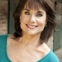 克莉絲汀·山繆爾森 - 生存壓死了孩子導演