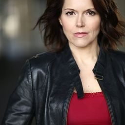 Michelle Martin - To Catch a Spy演員 飾演US Ambassador Fiona Soto